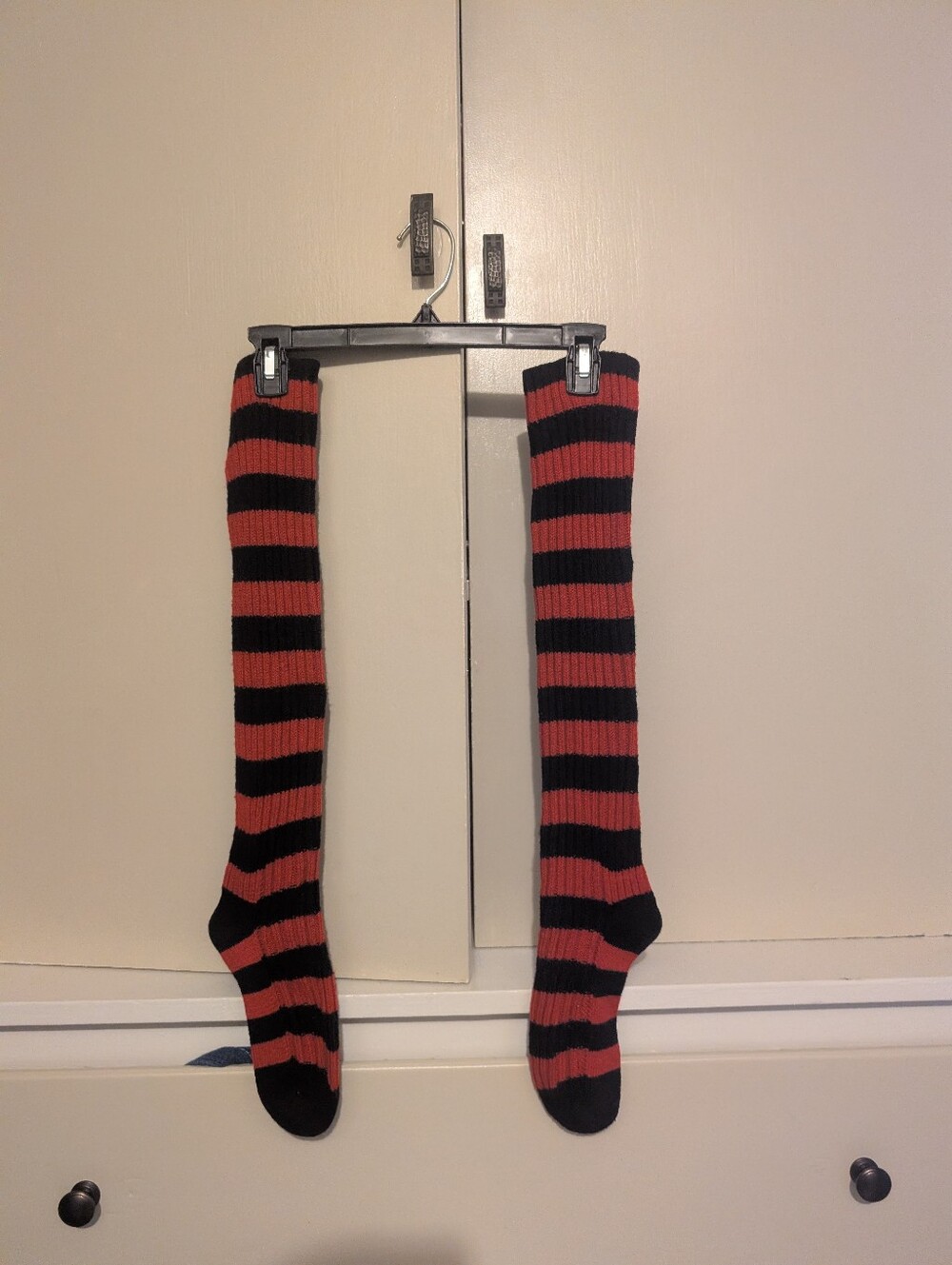 Hot Topic Striped Knee-High Socks in Black and Red Stripe Designs One Size